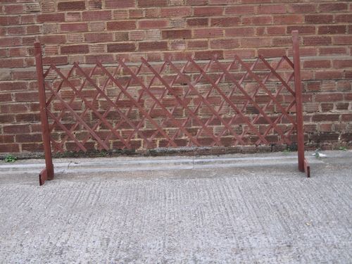 Expanding Solid Wood Fence picture
